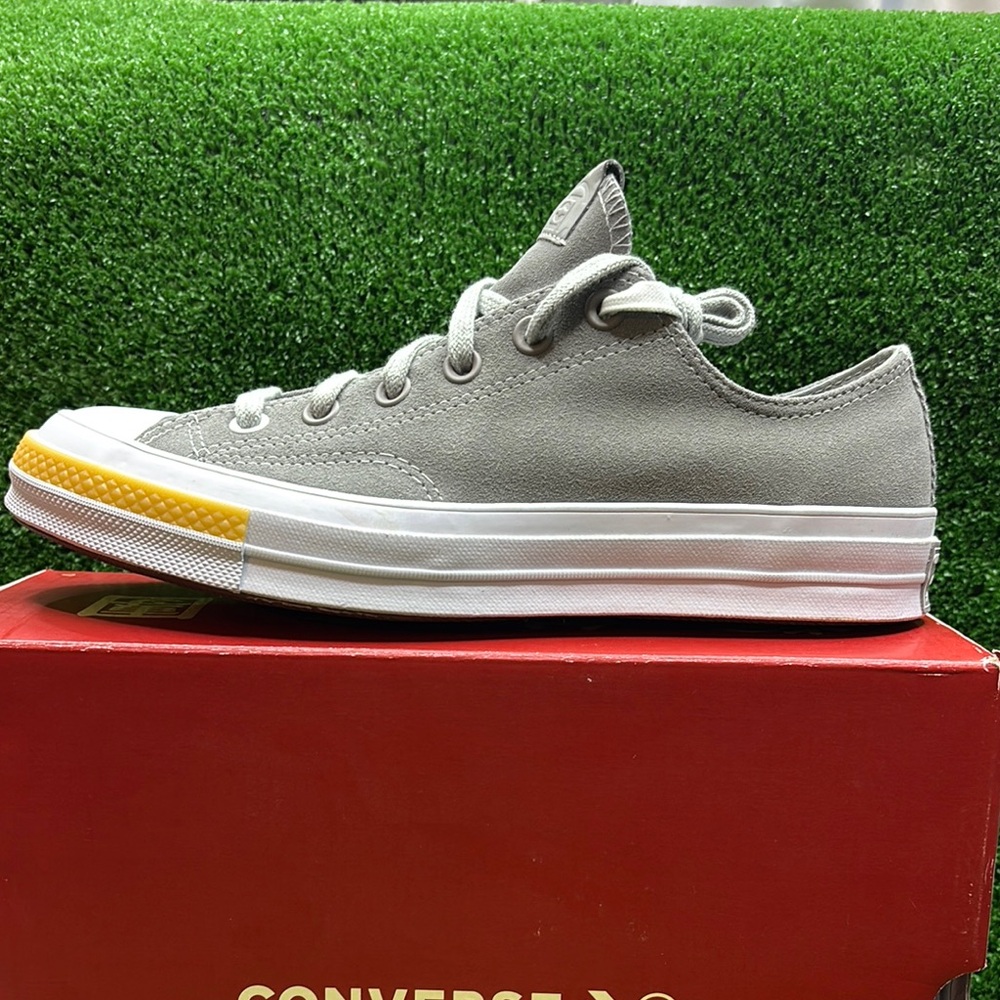 Converse Gray Sneakers with White and Yellow Sole